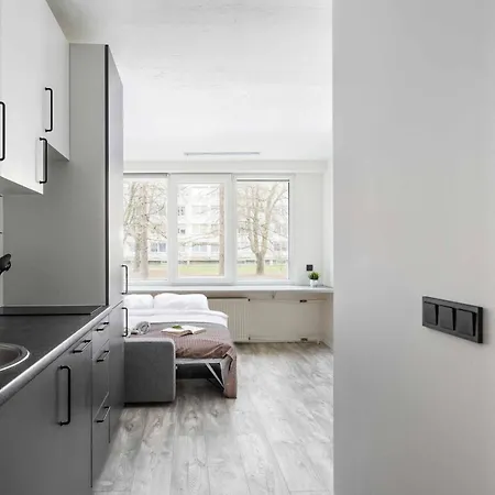 Apartment River To The - 7a *
